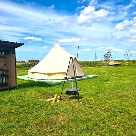 Вилла Boyce Fen Farm Retreat Glamping & Fishery Уисбек Экстерьер фото