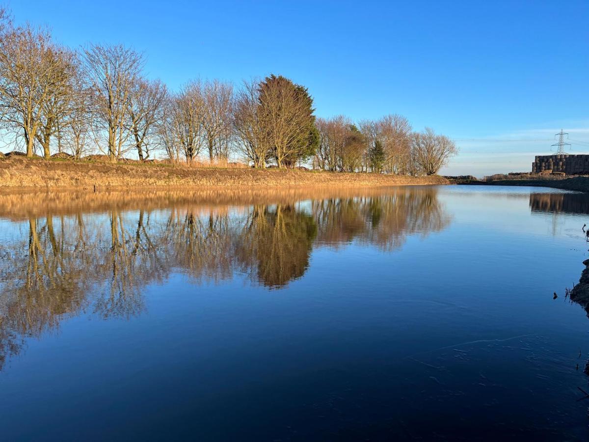Вилла Boyce Fen Farm Retreat Glamping & Fishery Уисбек Экстерьер фото