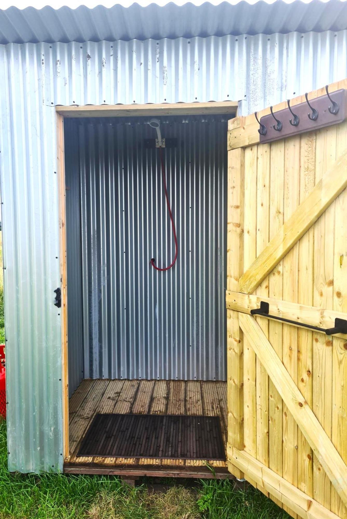 Вилла Boyce Fen Farm Retreat Glamping & Fishery Уисбек Экстерьер фото